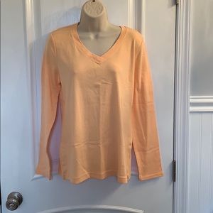 Croft & Barrow V-Neck Tee NWT size M